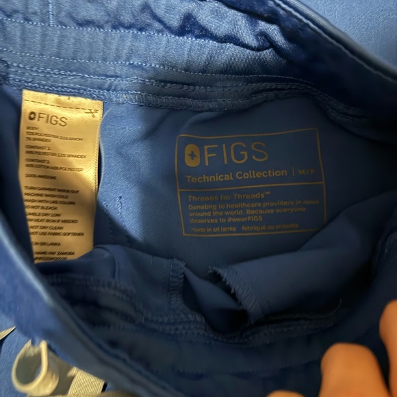 FIGS - Picture 4 of 5